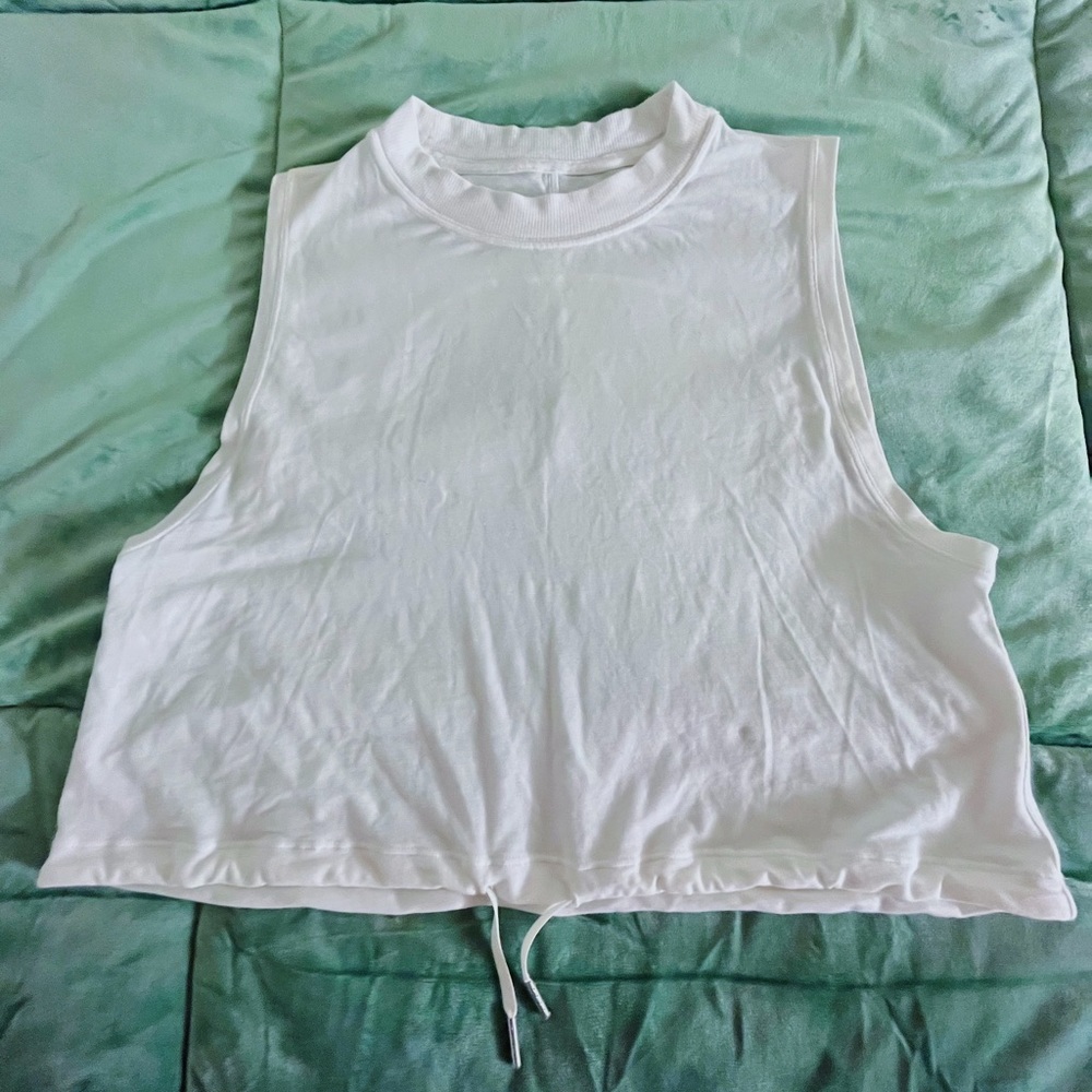 Lululemon cropped muscle tank